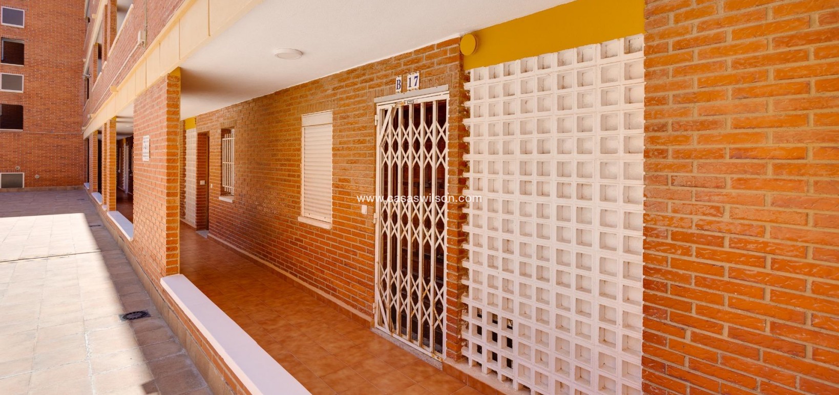 Sale - Apartment - Torrevieja - Playa de los Naufragos