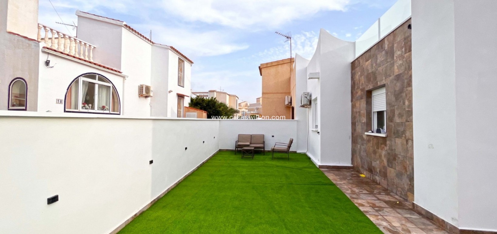Sale - Bungalow - Orihuela Costa - Costa Blanca
