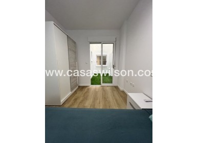 Sale - Apartment - Torrevieja - Centro