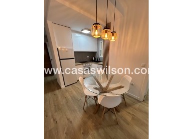 Sale - Apartment - Torrevieja - Centro