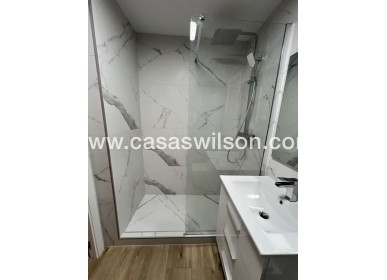 Sale - Apartment - Torrevieja - Centro