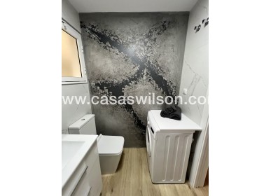 Sale - Apartment - Torrevieja - Centro