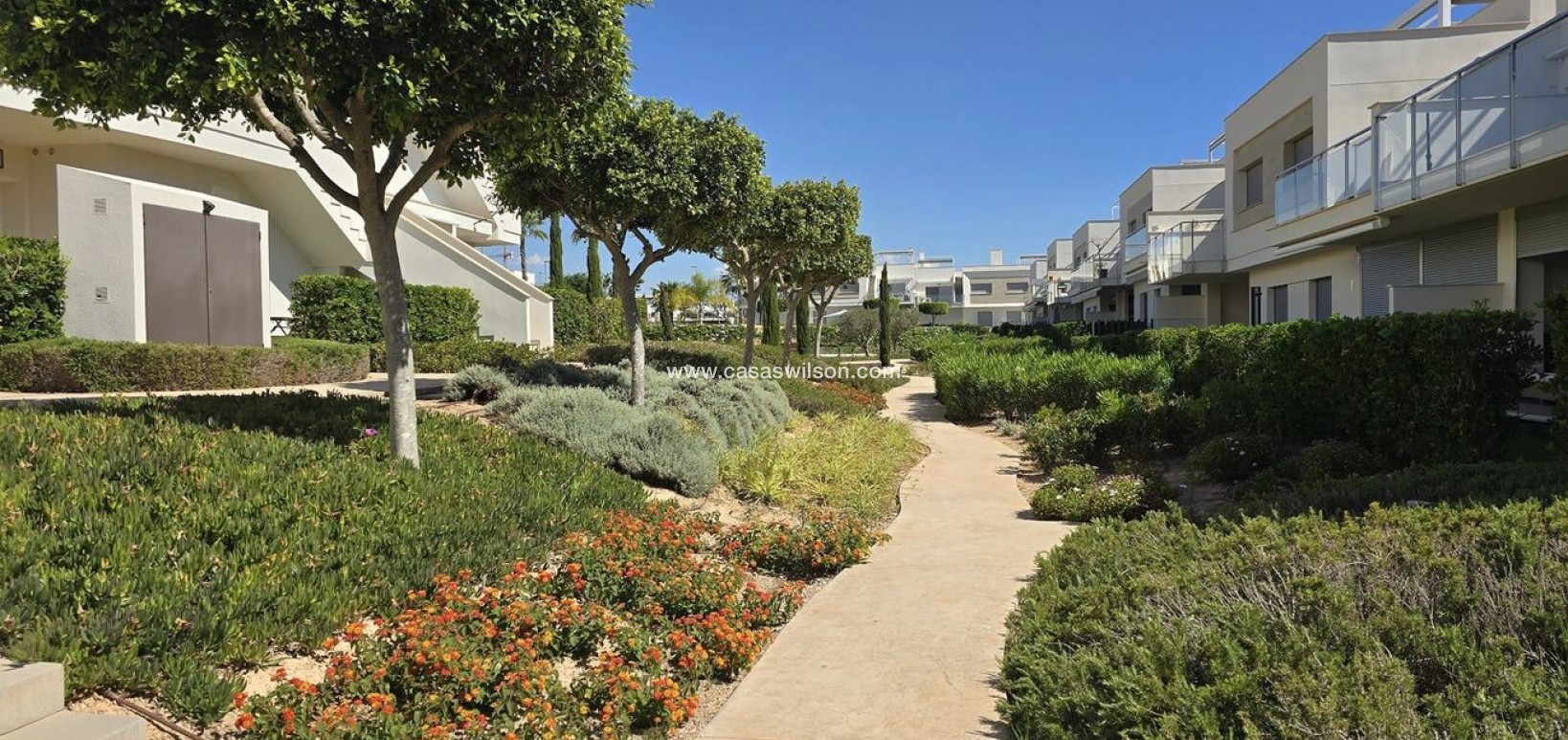 Sale - Apartment - Vistabella Golf Entre Naranjos