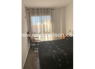 Sale - Apartment - Guardamar del Segura - Pueblo