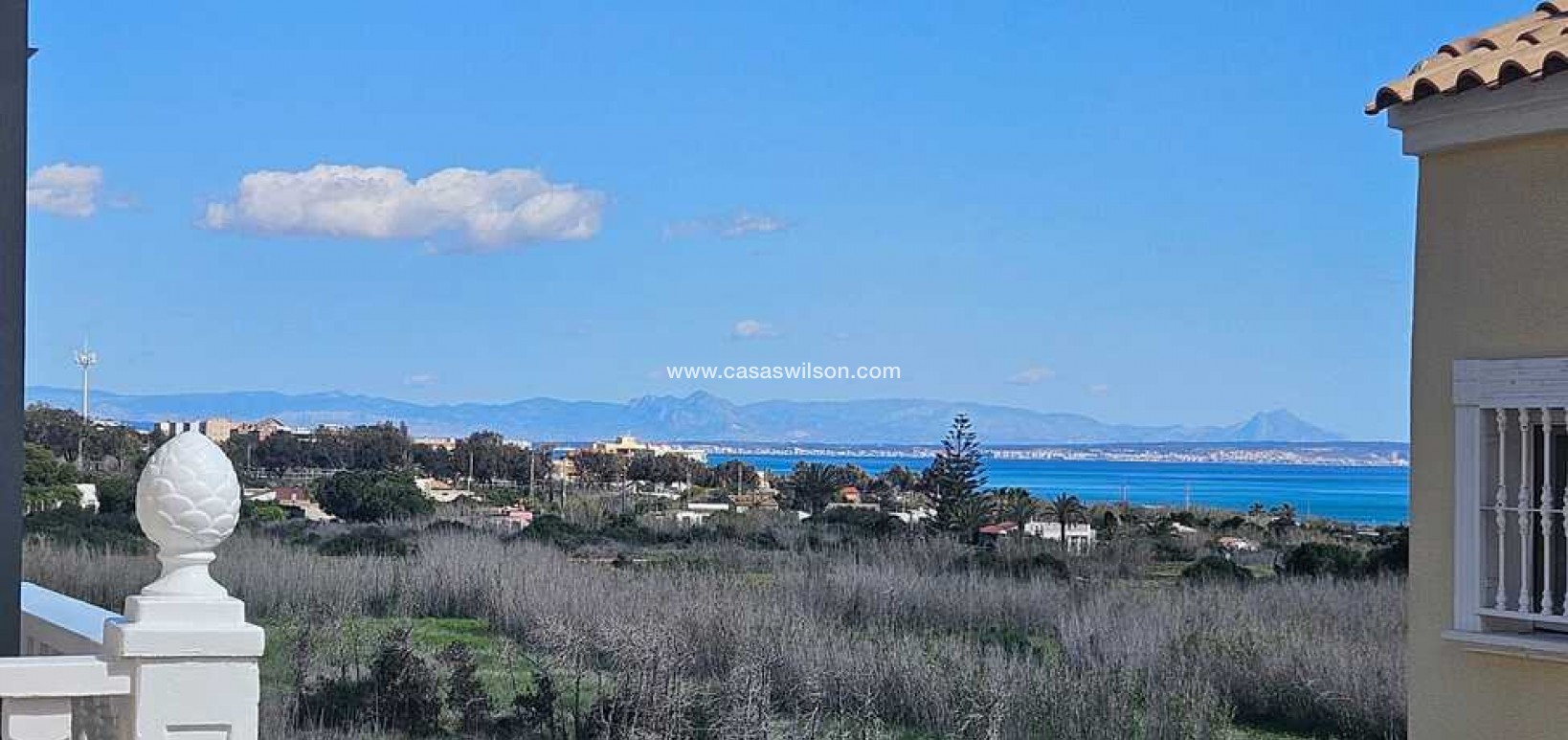 Venta - Chalet - Guardamar del Segura - Campomar