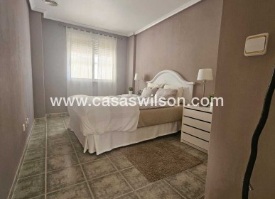 Venta - Chalet - Guardamar del Segura - Campomar