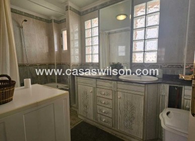 Venta - Chalet - Guardamar del Segura - Campomar