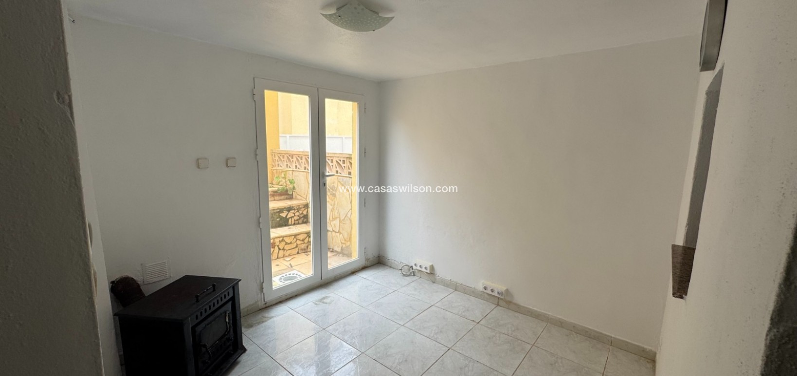 Sale - Apartment - San Miguel de Salinas - Inland