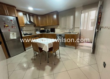 Sale - Apartment - Torrevieja - Centro