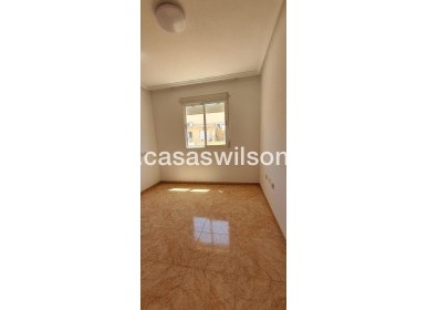 Sale - Apartment - Torrevieja - Centro