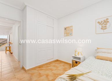 Sale - Townhouse - Villamartin - Costa Blanca