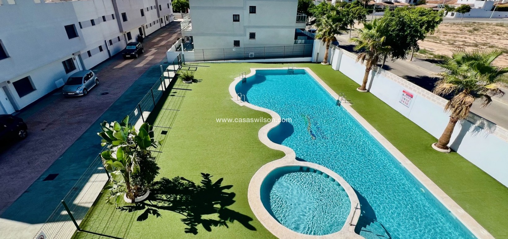 Sale - Apartment - Pilar de la Horadada - Mil Palmeras