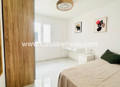 Sale - Appartement - Torrevieja - Playa del Cura