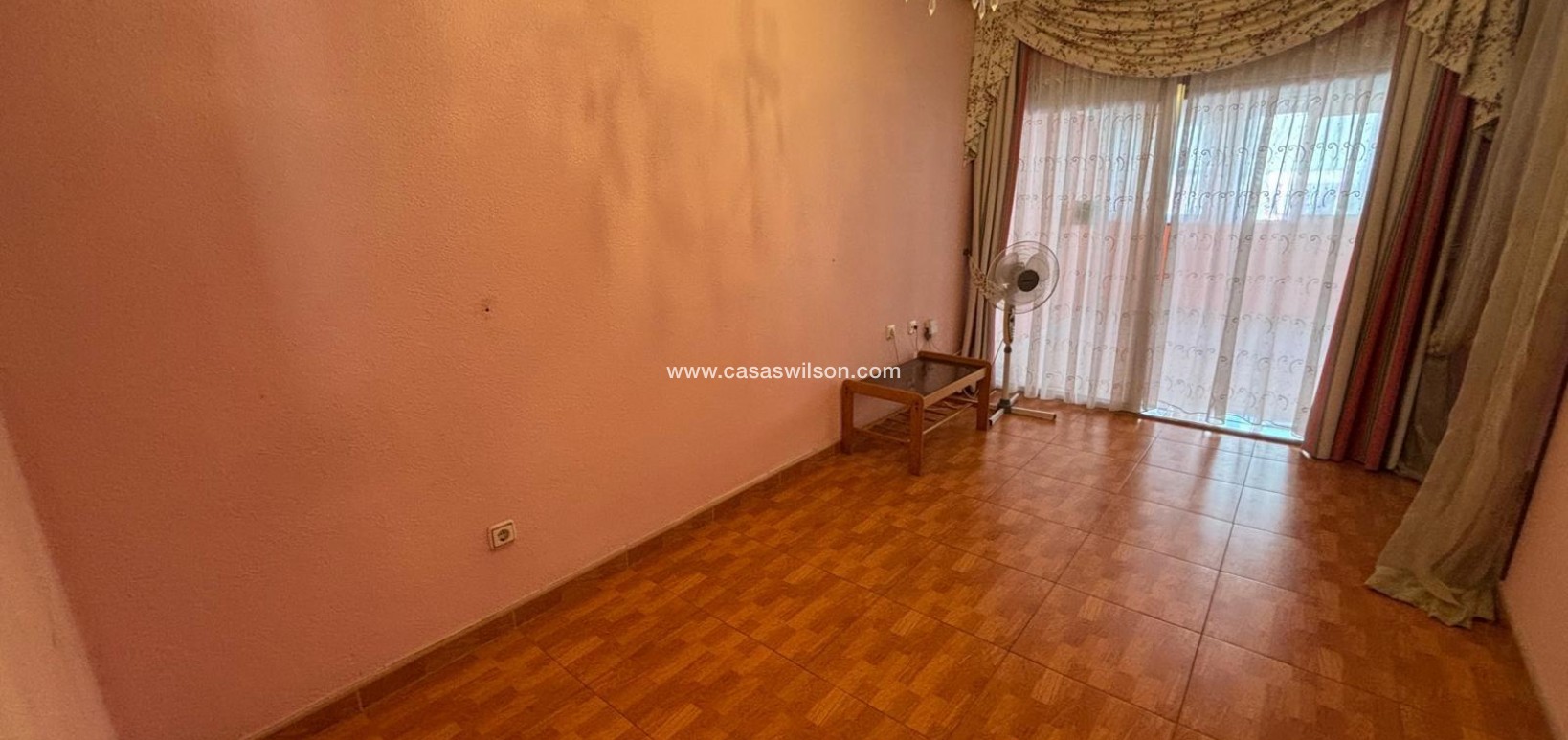 Sale - Apartment - Torrevieja - Zona Los Frutales