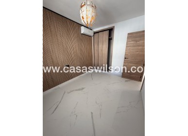 Sale - Apartment - Torrevieja - Costa Blanca