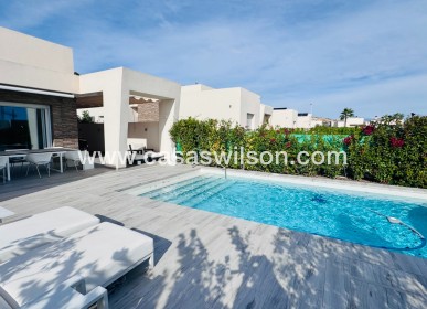 Venta - Chalet - Algorfa