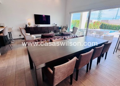 Venta - Chalet - Algorfa