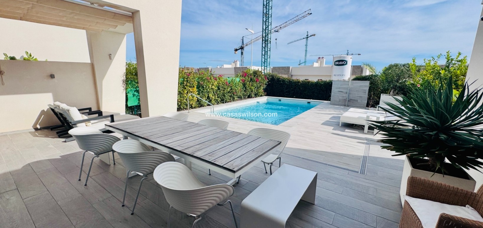 Venta - Chalet - Algorfa