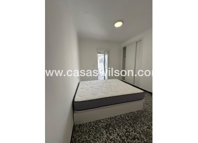 Sale - Apartment - Torrevieja - Centro