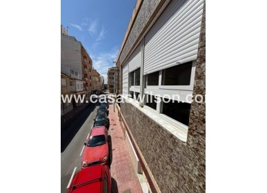 Sale - Apartment - Torrevieja - Centro
