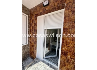 Sale - Apartment - Torrevieja - Centro