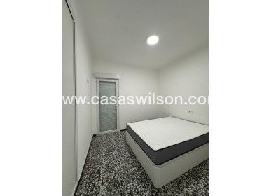 Sale - Apartment - Torrevieja - Centro