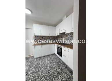 Sale - Apartment - Torrevieja - Centro