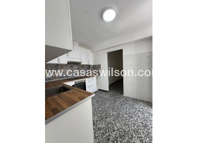 Sale - Apartment - Torrevieja - Centro