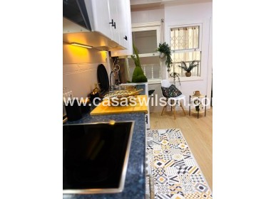 Sale - Apartment - Torrevieja - Playa de los Locos