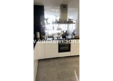 Sale - Apartment - Torrevieja - Centro