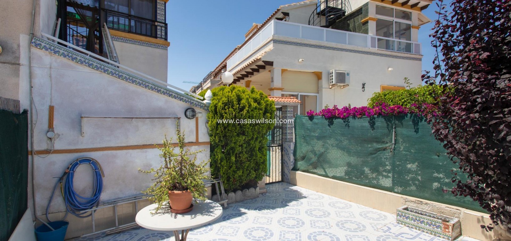 Sale - Bungalow - Orihuela Costa - Punta Prima
