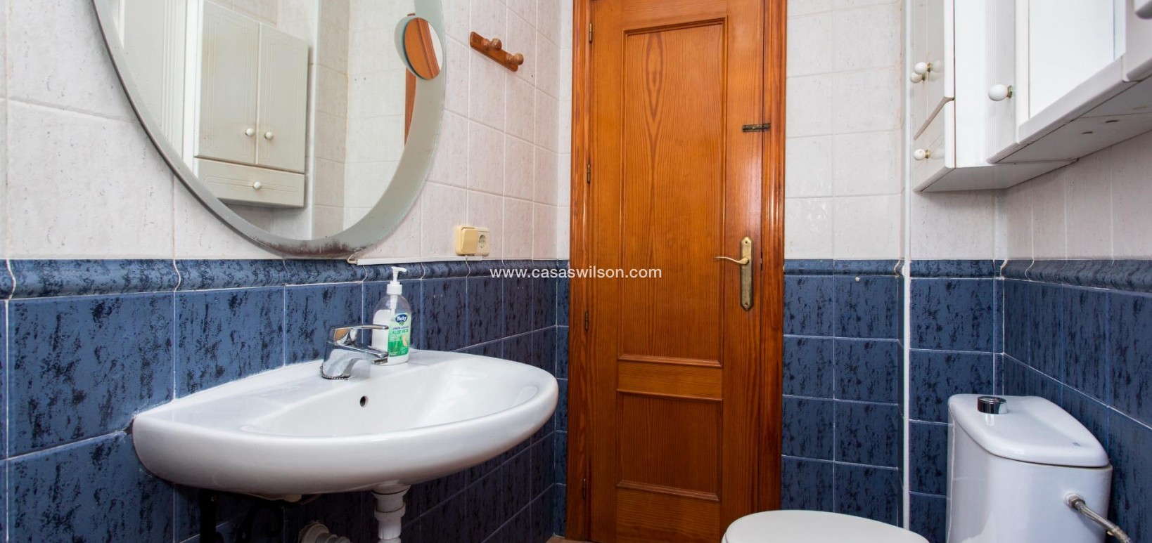 Sale - Bungalow - Orihuela Costa - Punta Prima