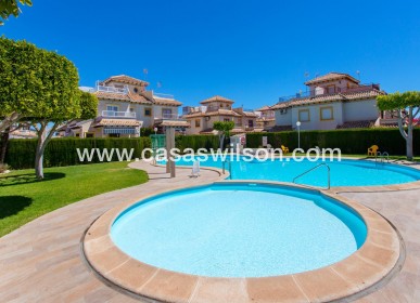 Sale - Bungalow - Orihuela Costa - Punta Prima