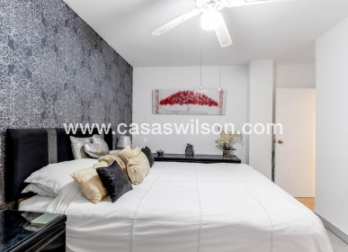 Sale - Apartment - Torrevieja - Playa del Cura