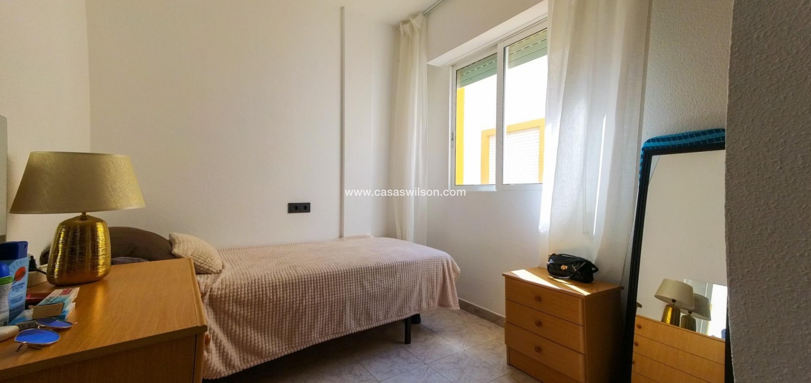 Sale - Apartment - Torrevieja - La Mata