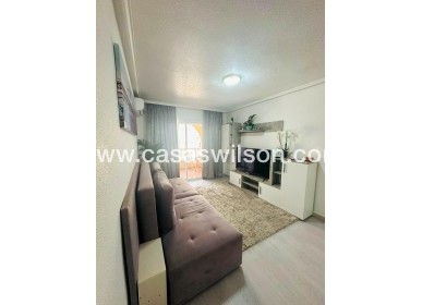 Sale - Apartment - Torrevieja - Centro