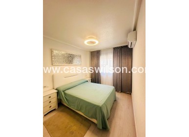 Sale - Apartment - Torrevieja - Centro