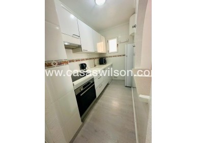 Sale - Apartment - Torrevieja - Centro