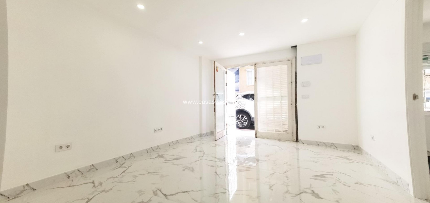 Sale - Appartement - Torrevieja - Playa de los Naufragos