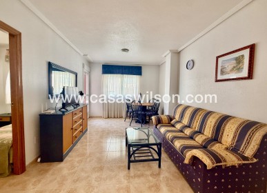 Sale - Apartment - Torrevieja - Centro