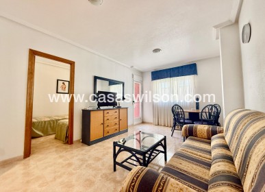 Sale - Apartment - Torrevieja - Centro