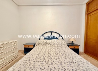 Sale - Apartment - Torrevieja - Centro