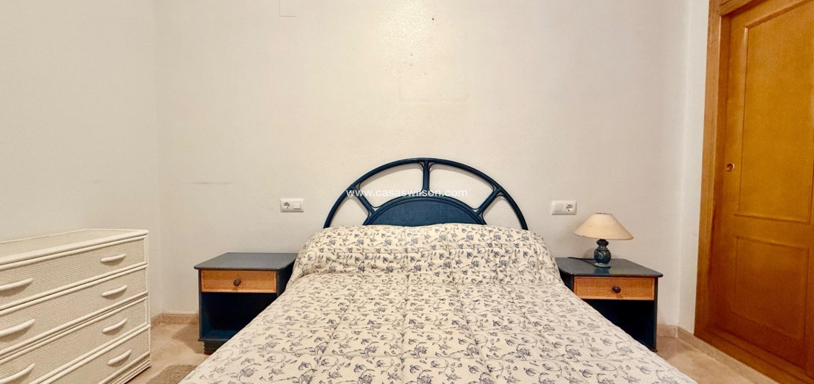 Sale - Apartment - Torrevieja - Centro