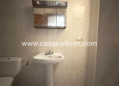 Sale - Apartment - Torrevieja - Centro