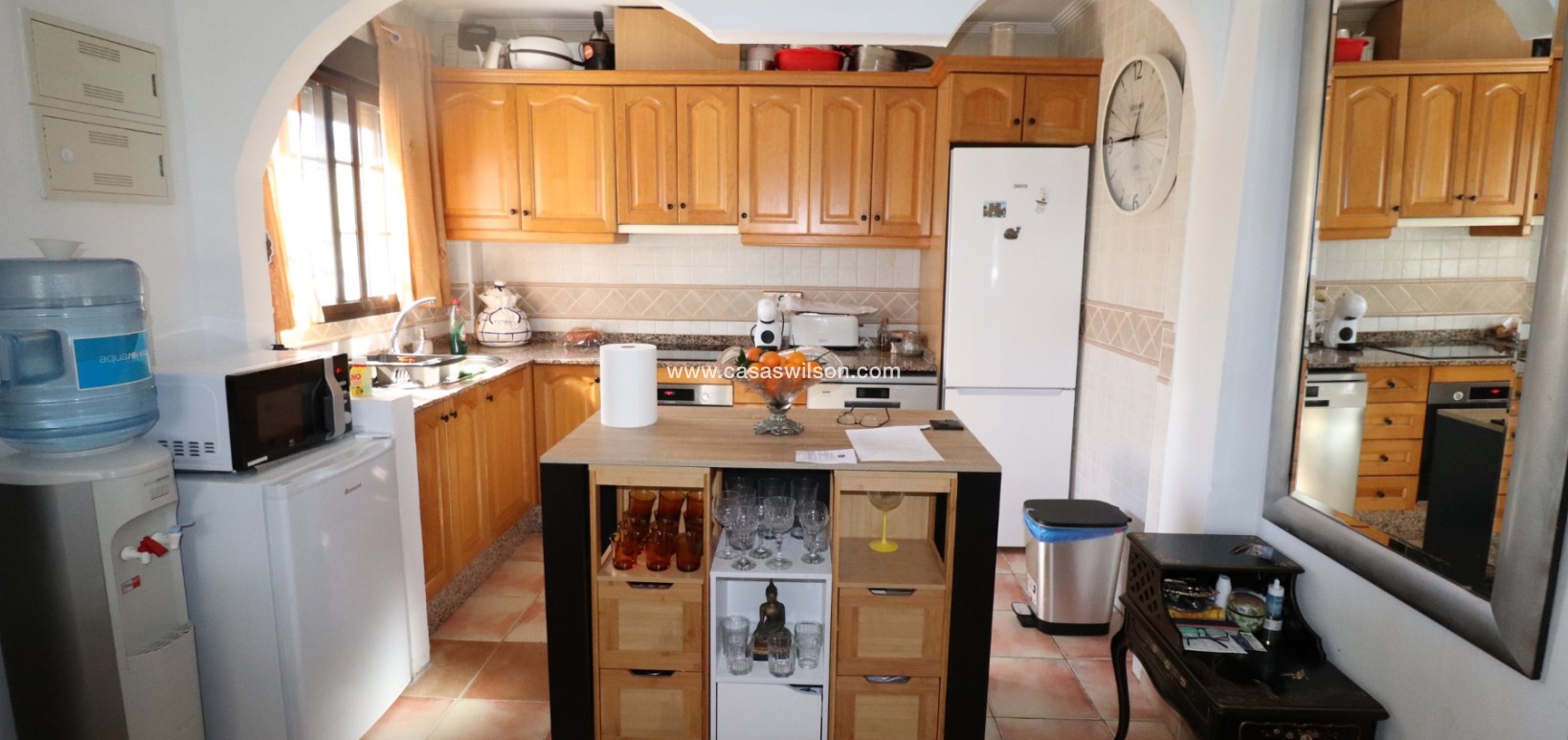 Sale - Villa - Hondón de las Nieves - Inland