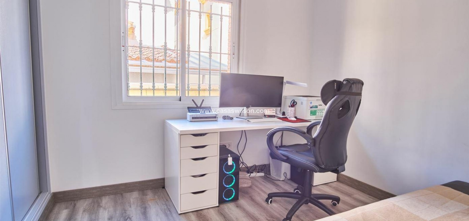 Sale - Villa - Los Montesinos - Costa Blanca