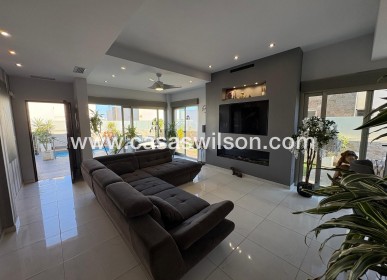 Venta - Chalet - Orihuela Costa - Villamartín