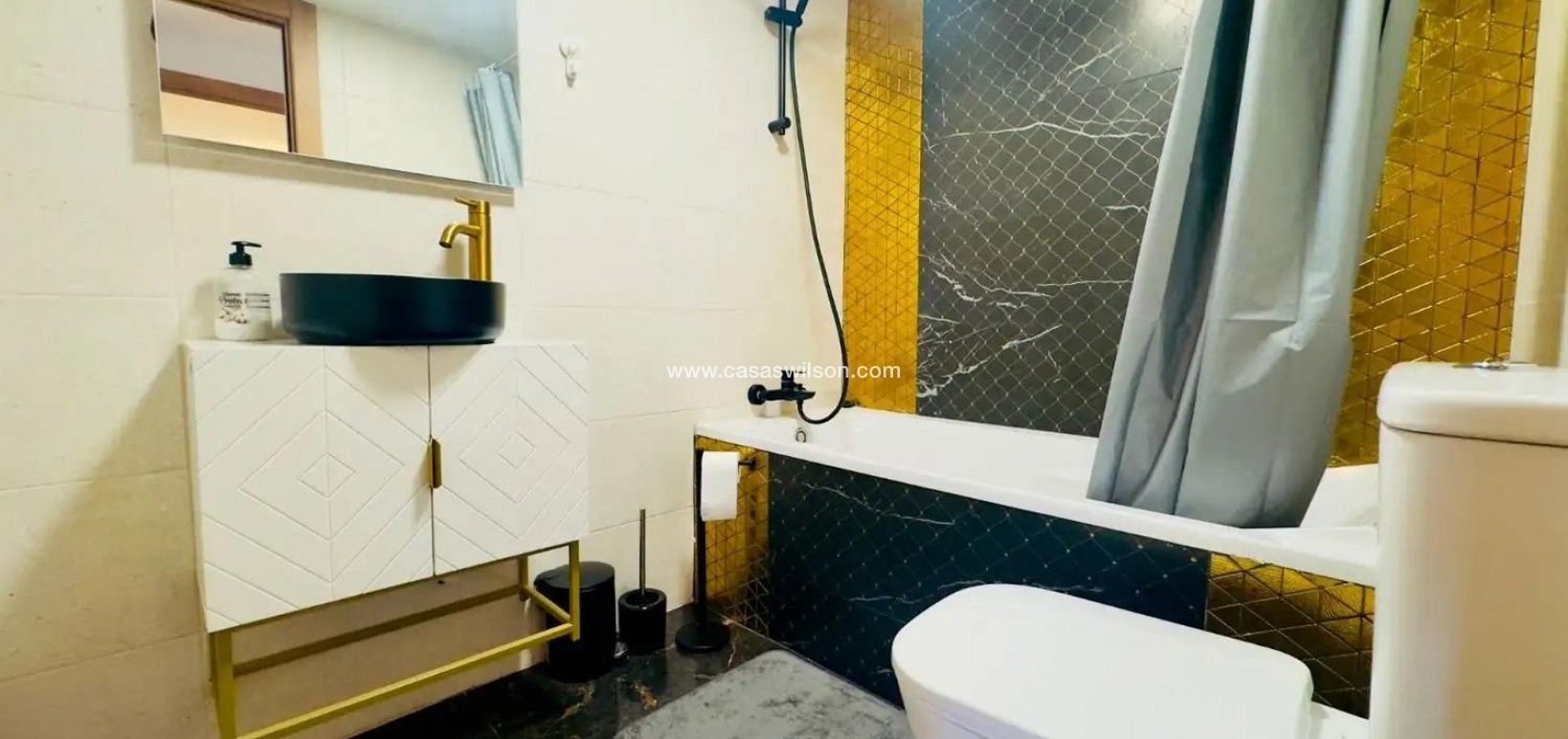 Sale - Apartment - Torrevieja - Acequion