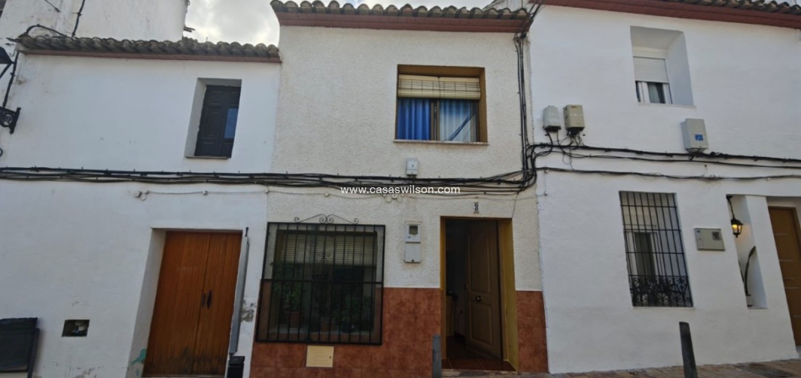 Sale - Townhouse - La Nucía - Costa Blanca
