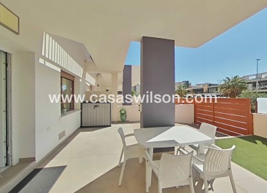 Sale - Bungalow - Pilar de la Horadada - La Torre de la Horadada